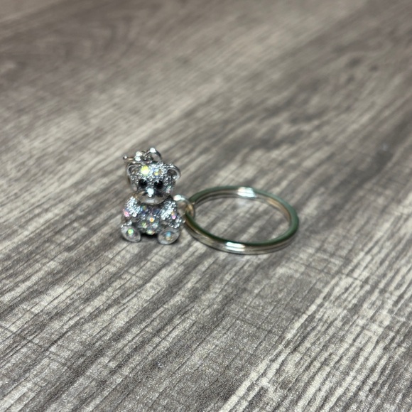 🌹5 for $25🌹Sparkling Silver Bear Keychain - Picture 6 of 7